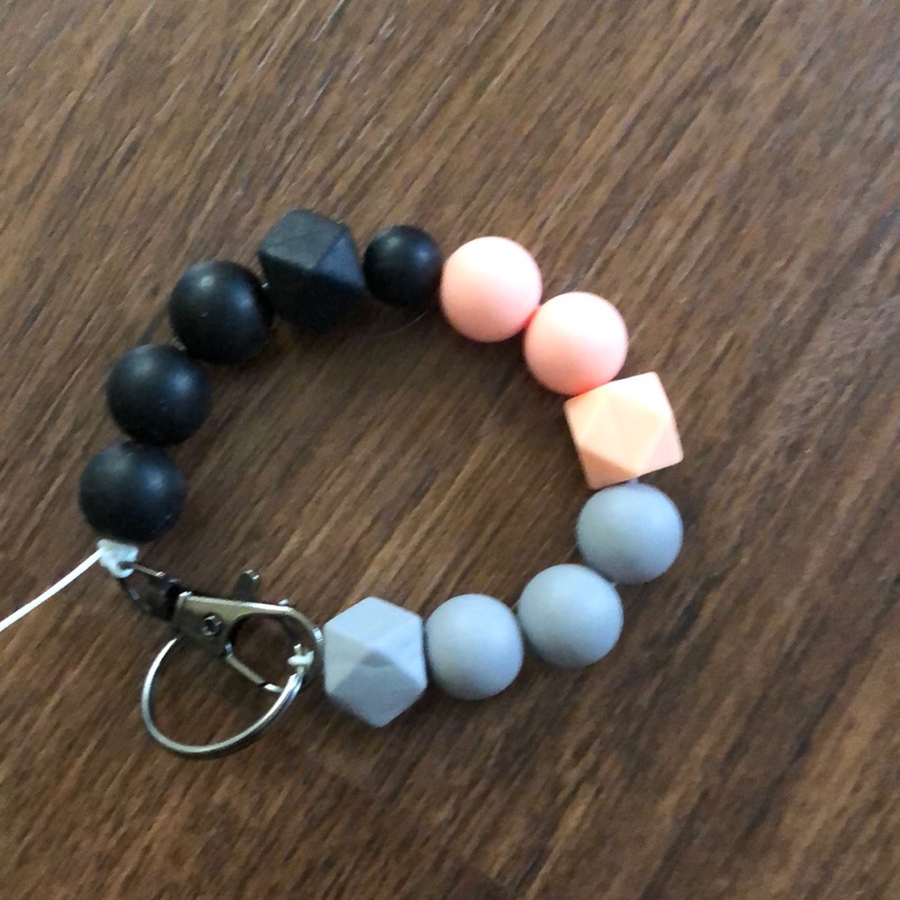 Silicone wristlet